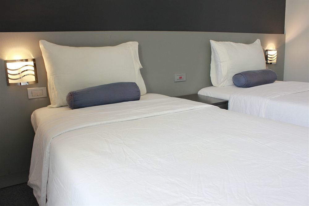 Li Nakpil Hotell Manila Eksteriør bilde